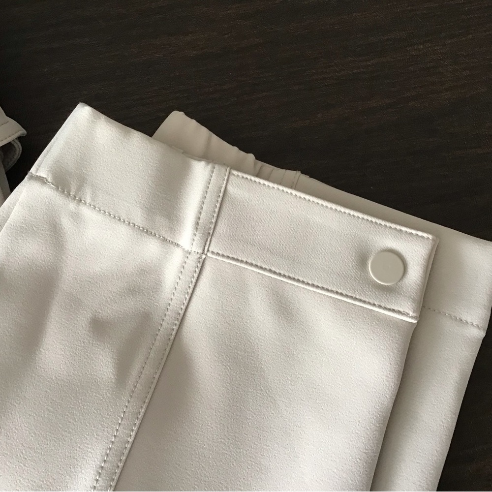 ATHLETA Endless High Rise Cargo Pant. Bone, brand new with tags. S8 - Picture 4 of 7